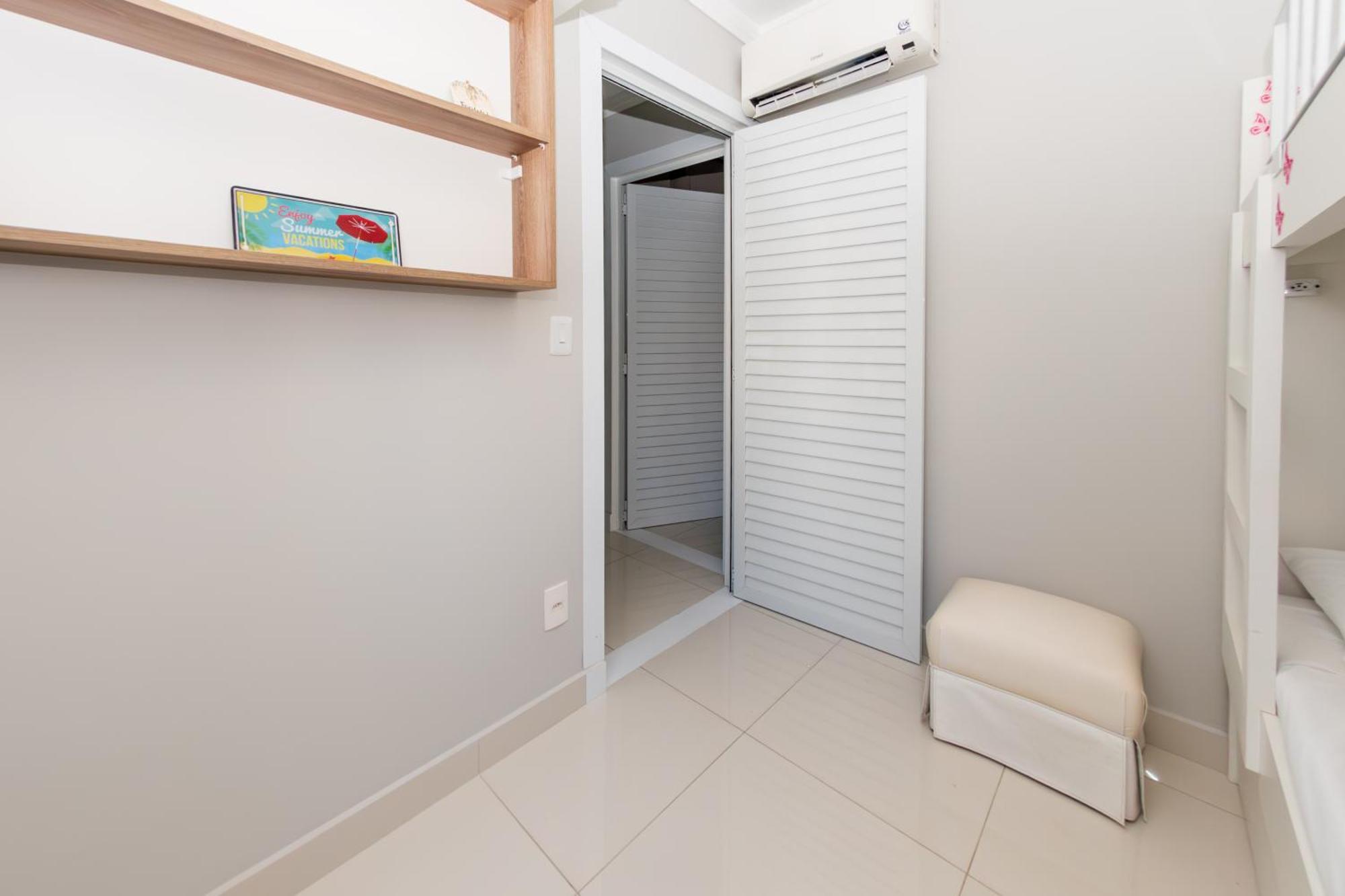 A 1 Quadra Do Mar Em Bs1841 Apartamento *