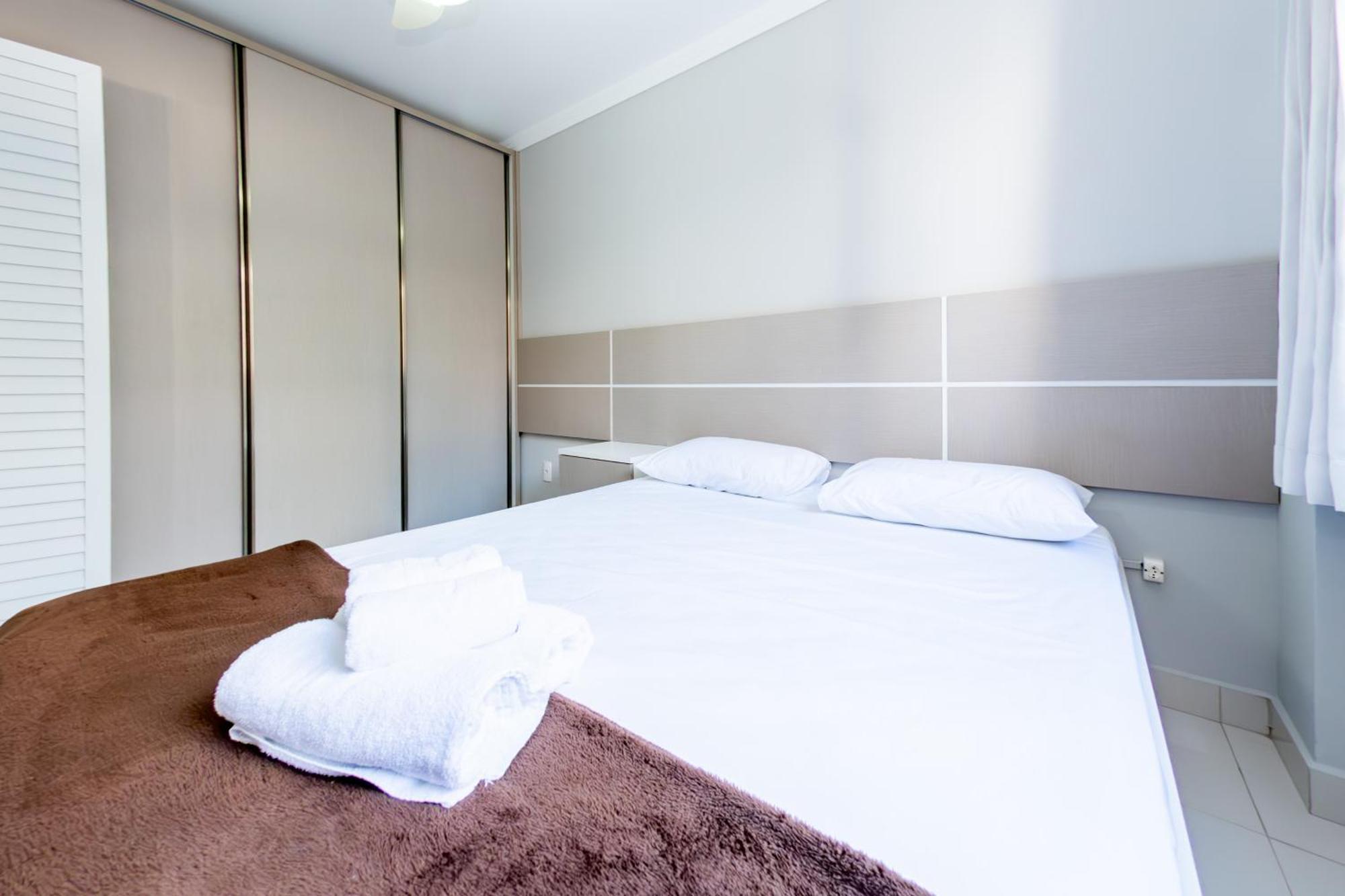 Apartamento A 1 Quadra Do Mar Em Bs1841 Balneario Camboriu