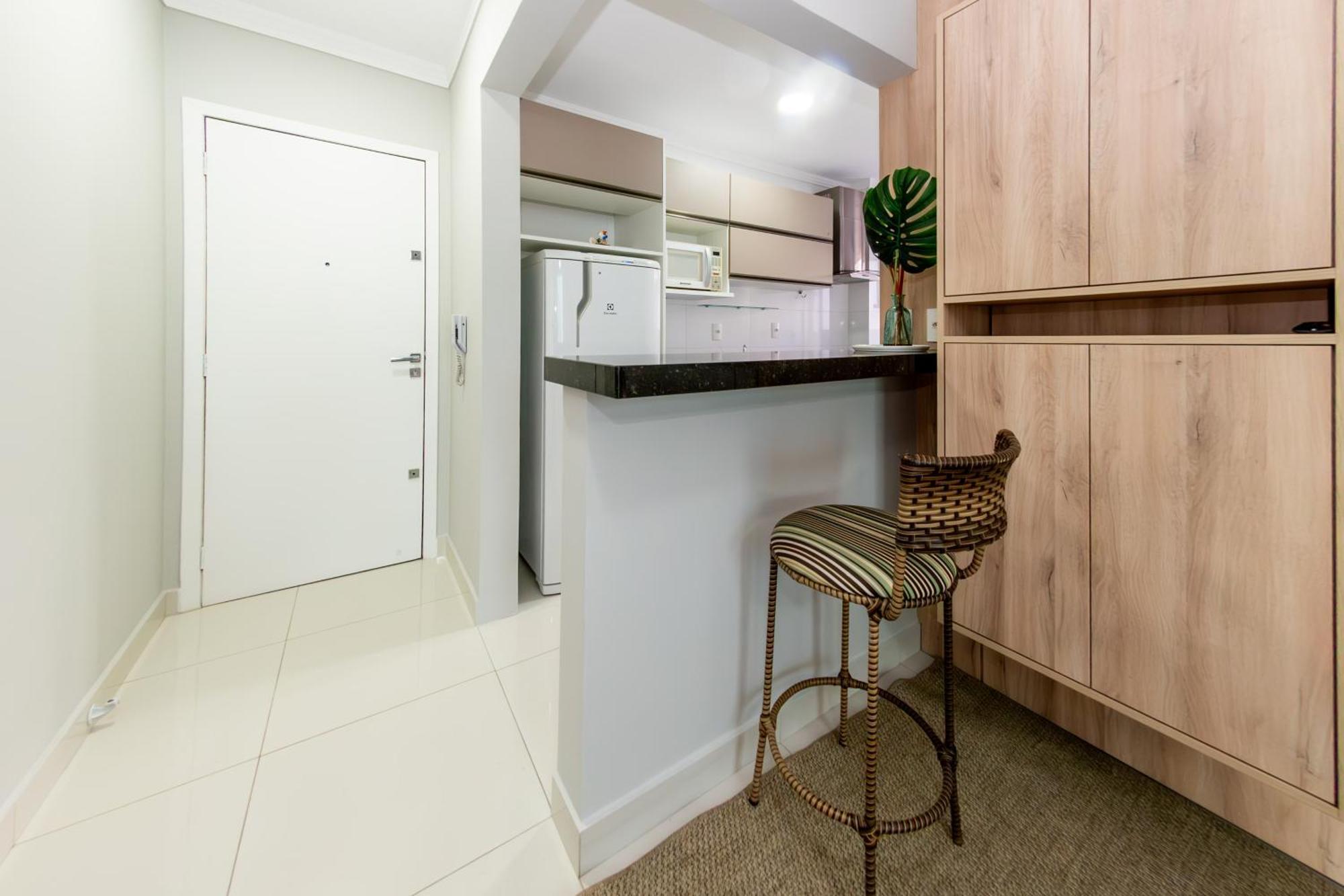 Apartamento A 1 Quadra Do Mar Em Bs1841 Balneario Camboriu
