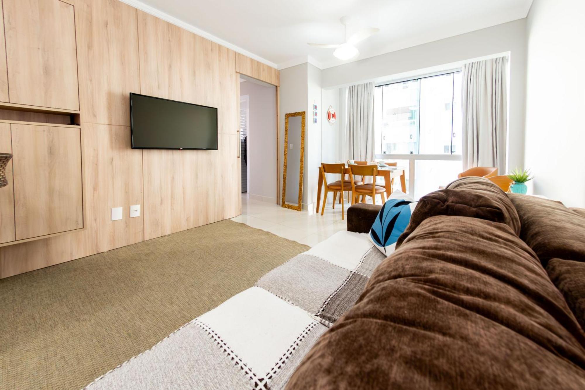 Apartamento A 1 Quadra Do Mar Em Bs1841 *